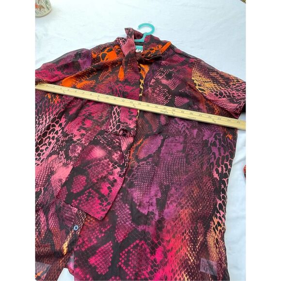 Marc Bouwer size 2X reptile print crepe tie neck button front blouse. - Picture 4 of 7